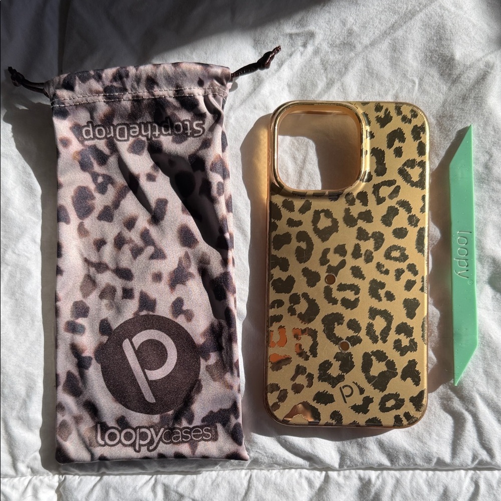 LOOPY  Apple iPhone 14 Pro Max Gold Leopard Case with New Mint Loop and bag